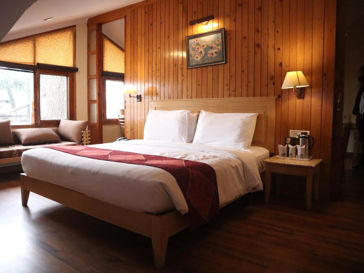 Hotel Willow Banks - Boutique 4 Star Hotel On The Mall Road Shimla Exterior foto